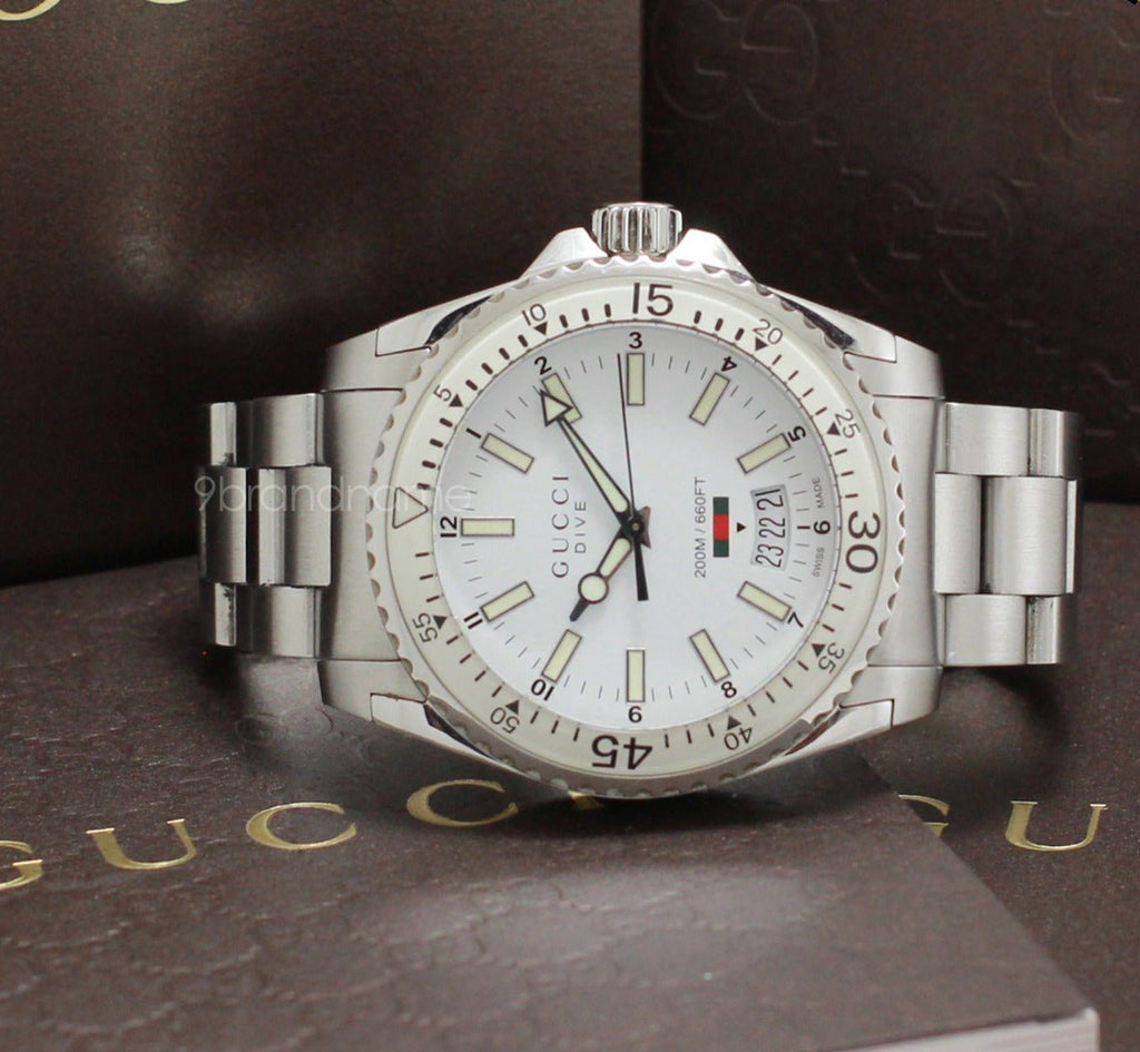 Gucci Dive Quartz White Dial Silver Steel Strap Watch for Men - YA136302